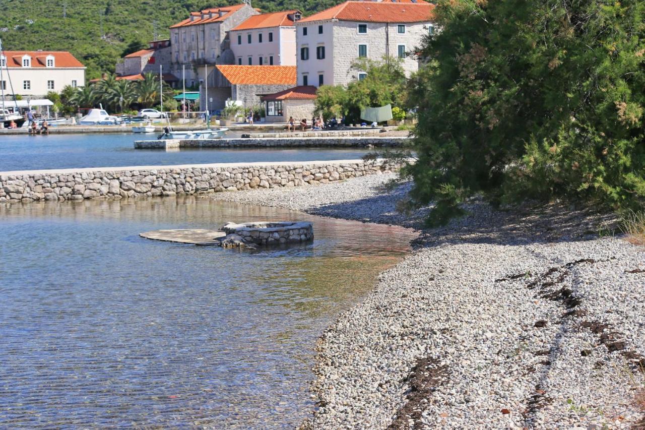 Apartments And Rooms With Parking Space Мали Стон Екстериор снимка