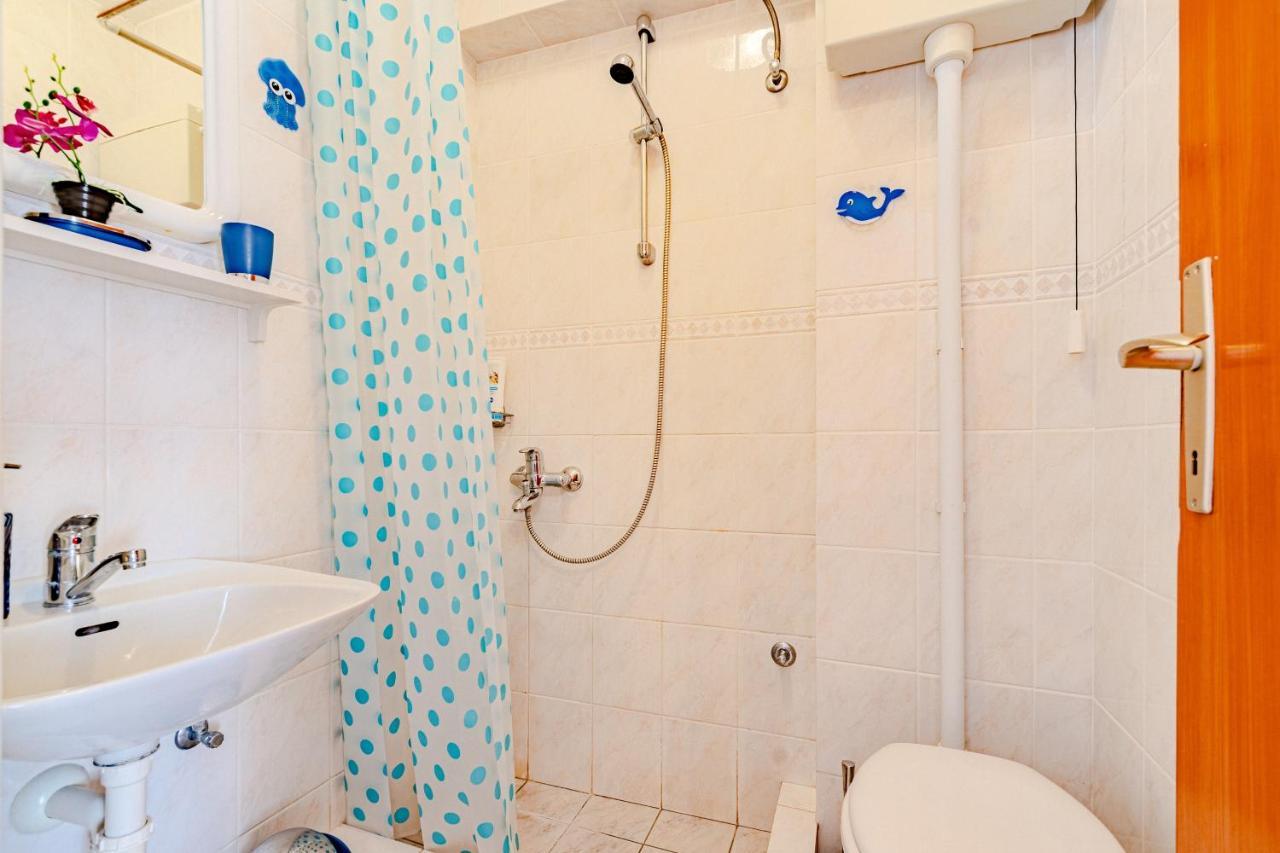 Apartments And Rooms With Parking Space Мали Стон Екстериор снимка